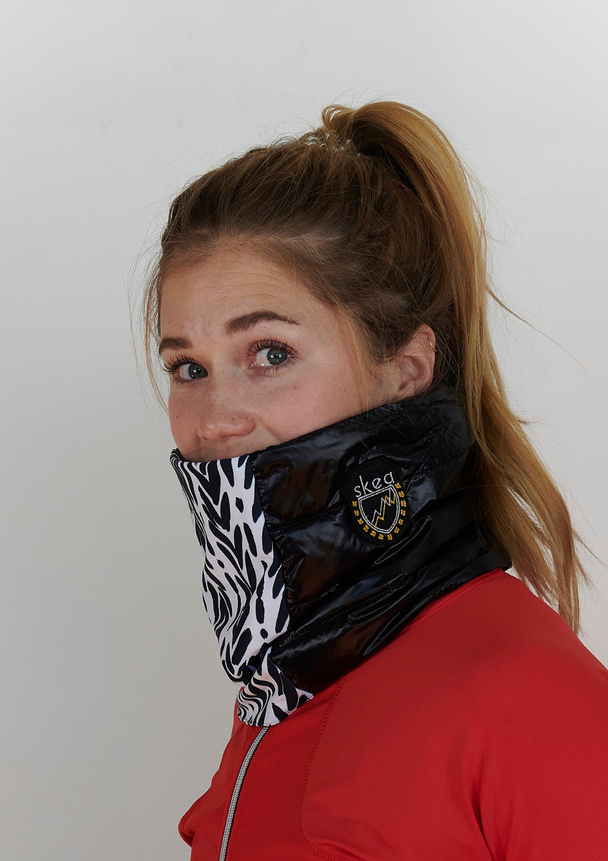 ski jackets, ski pants, luxury skiwear, ski apparel, ski fashion, fur ski apparel, fur trim, Down Neck Gator, Skea Limited, Skea Limited - Skea Limited