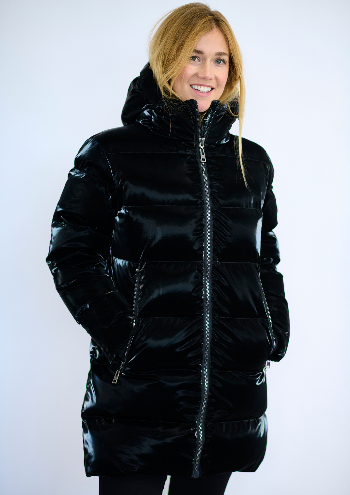 ski jackets, ski pants, luxury skiwear, ski apparel, ski fashion, fur ski apparel, fur trim, Taylor Ultra-Puffy Long Coat, Skea Limited, Skea Limited - Skea Limited