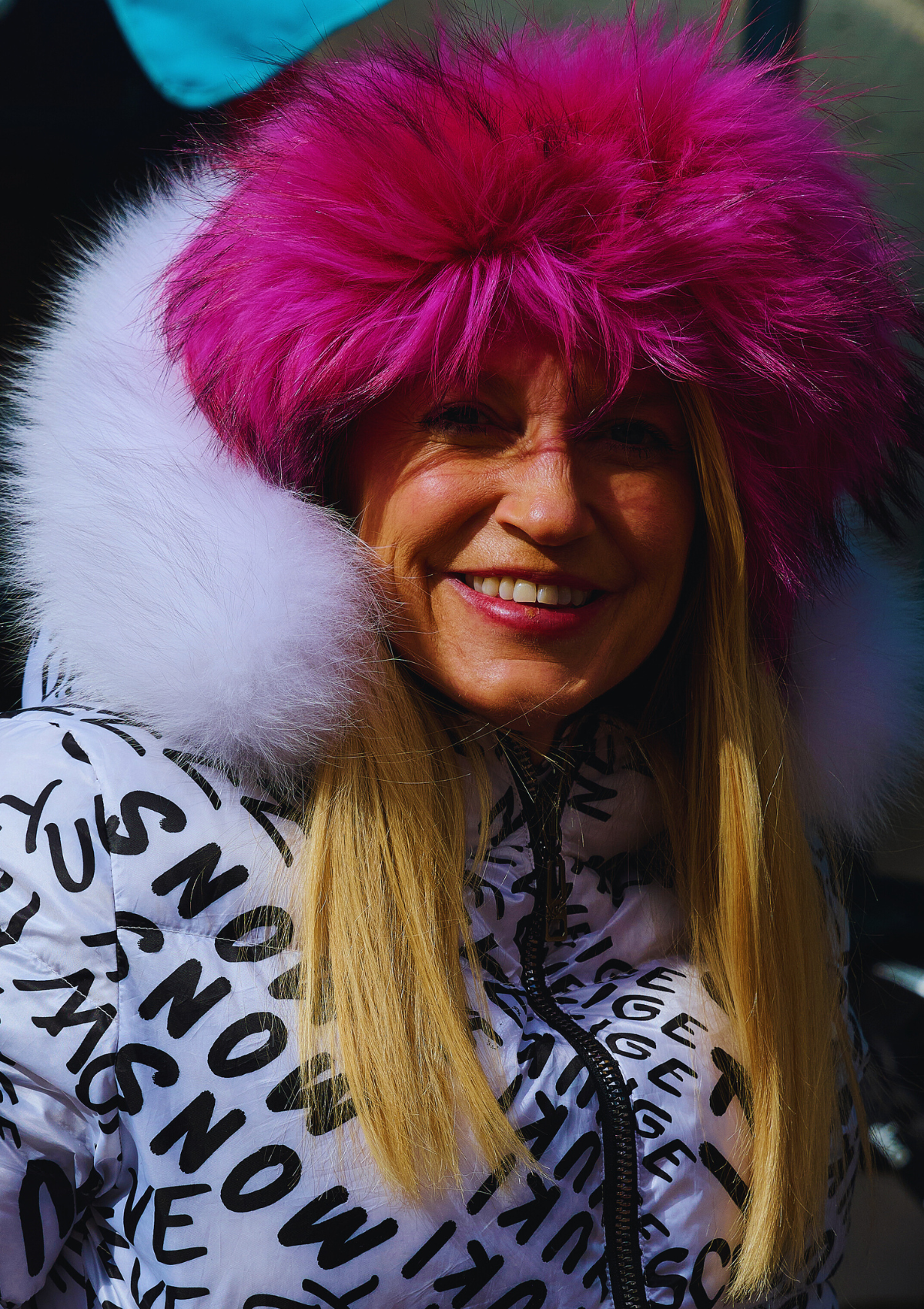 ski jackets, ski pants, luxury skiwear, ski apparel, ski fashion, fur ski apparel, fur trim, Fur Headbands, Skea Limited, Skea Limited - Skea Limited