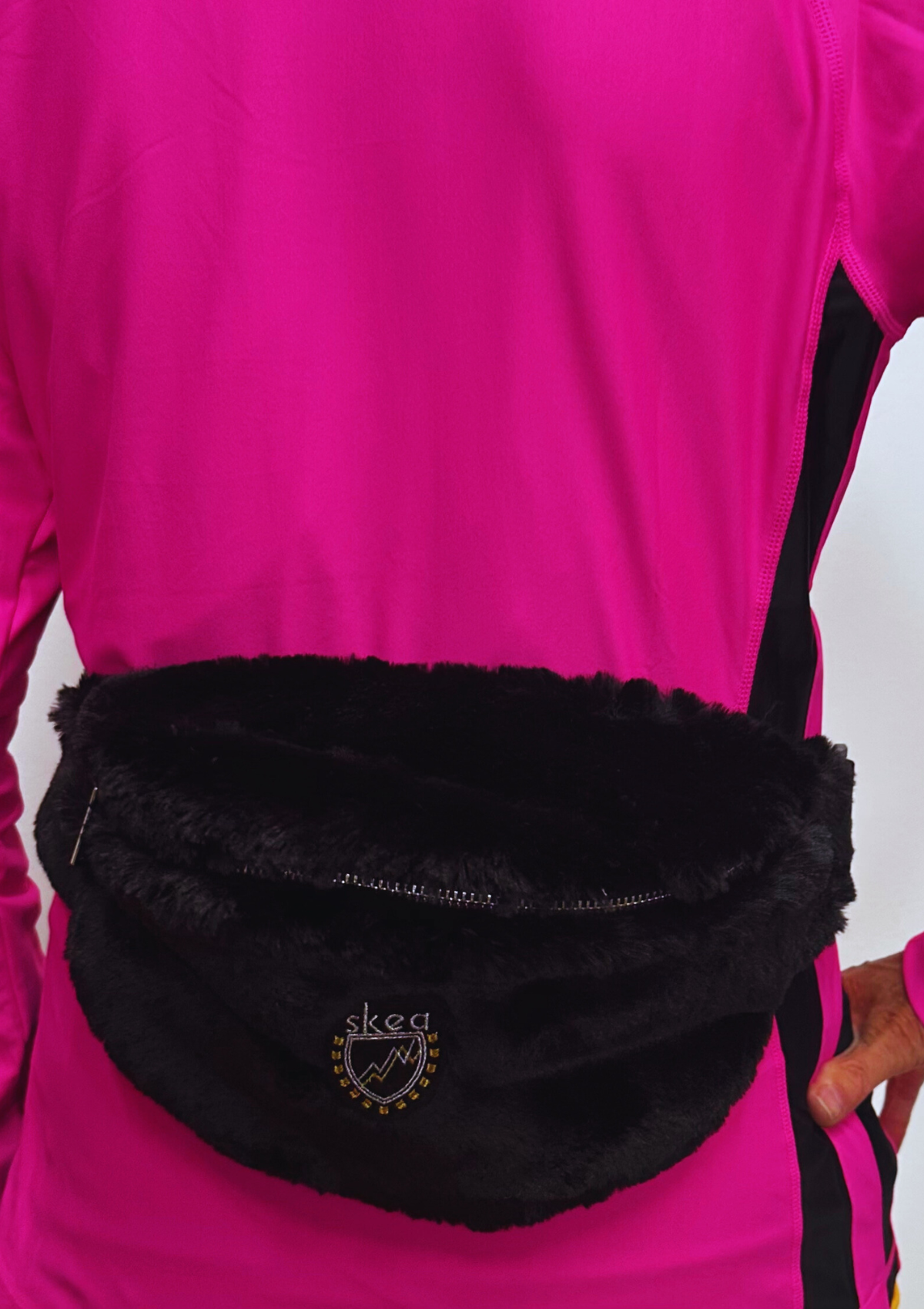 ski jackets, ski pants, luxury skiwear, ski apparel, ski fashion, fur ski apparel, fur trim, Bunny Sling, Skea Limited, Skea Limited - Skea Limited