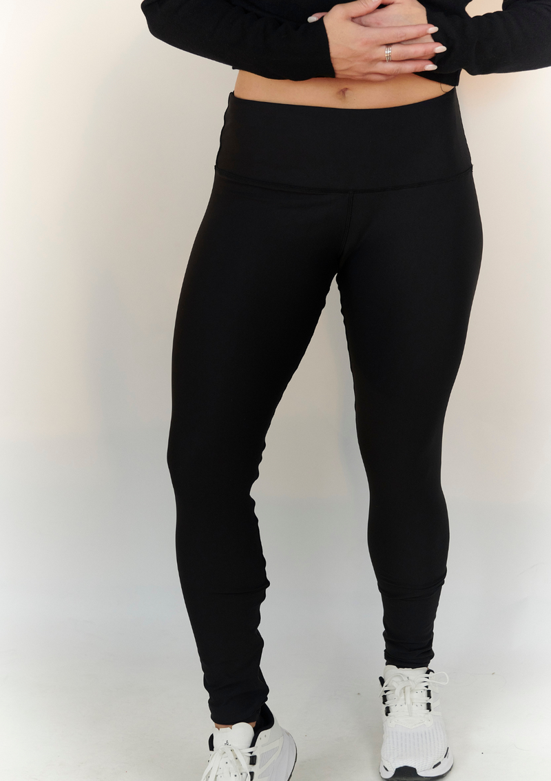 ski jackets, ski pants, luxury skiwear, ski apparel, ski fashion, fur ski apparel, fur trim, Leggie, Skea Limited, Skea Limited - Skea Limited