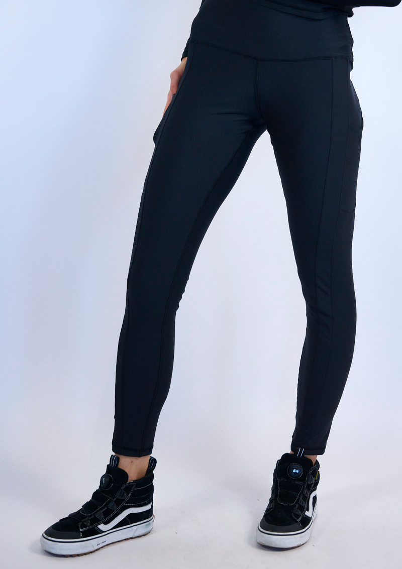 ski jackets, ski pants, luxury skiwear, ski apparel, ski fashion, fur ski apparel, fur trim, Leggie, Skea Limited, Skea Limited - Skea Limited