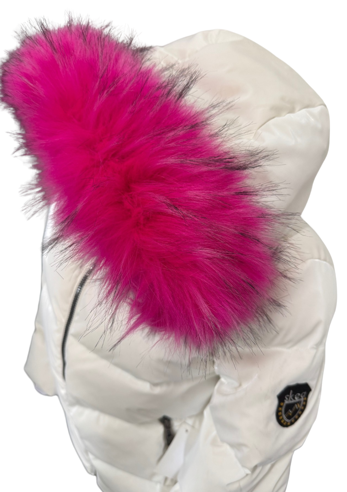 ski jackets, ski pants, luxury skiwear, ski apparel, ski fashion, fur ski apparel, fur trim, Faux Fur Trim, Skea Limited, Skea Limited - Skea Limited