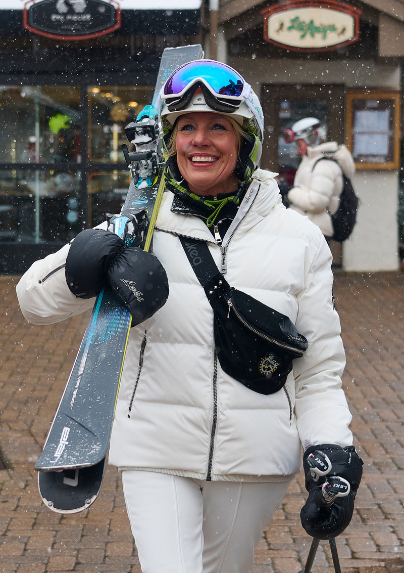 ski jackets, ski pants, luxury skiwear, ski apparel, ski fashion, fur ski apparel, fur trim, Jojo Down Jacket, Skea Limited, Skea Limited - Skea Limited